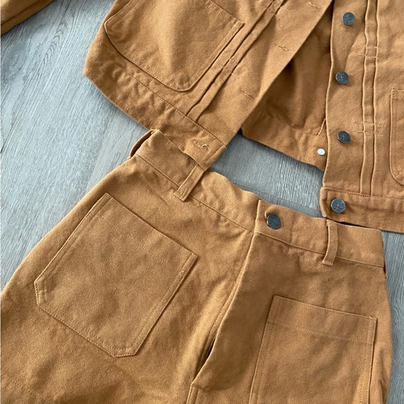NWOT STYLISH CAMEL CARPENTER SET 👢🍋 - Picture 1 of 4